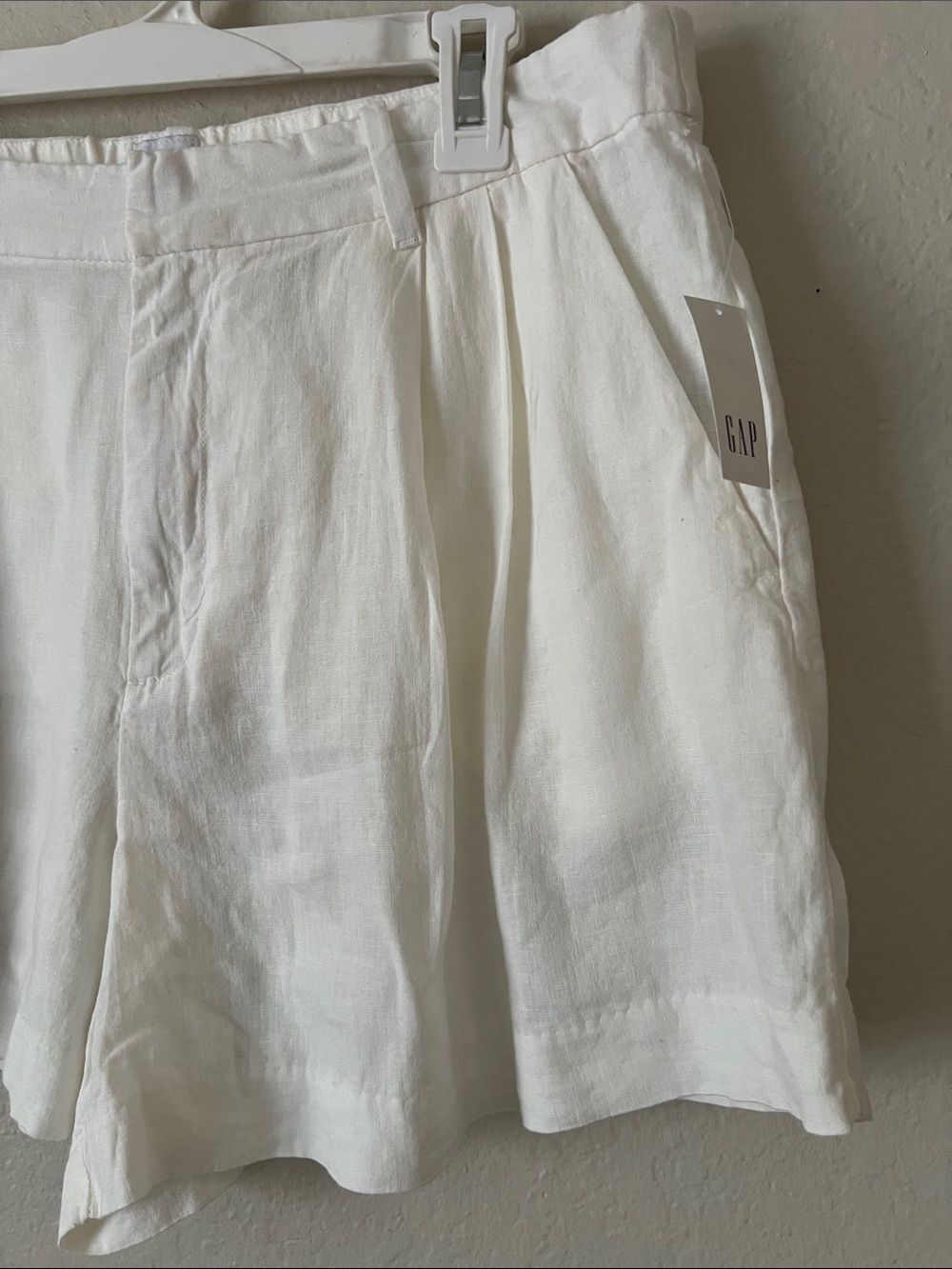NWT GAP 365 High-Rise Linen Blend Pleated White Shorts Size L - Picture 3 of 15